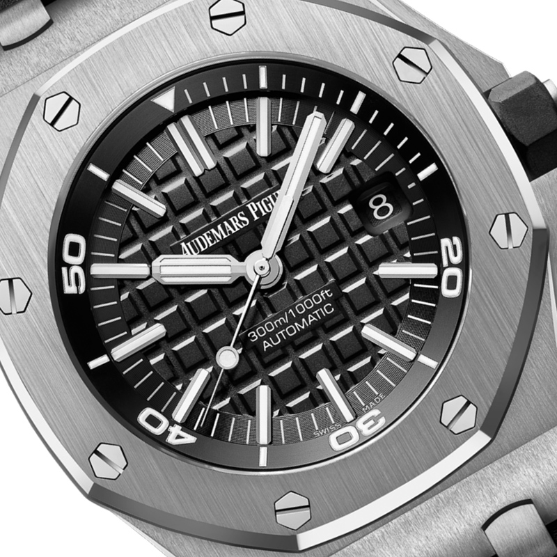 Royal Oak Offshore · 42mm · 15710ST.OO.A002CA.01