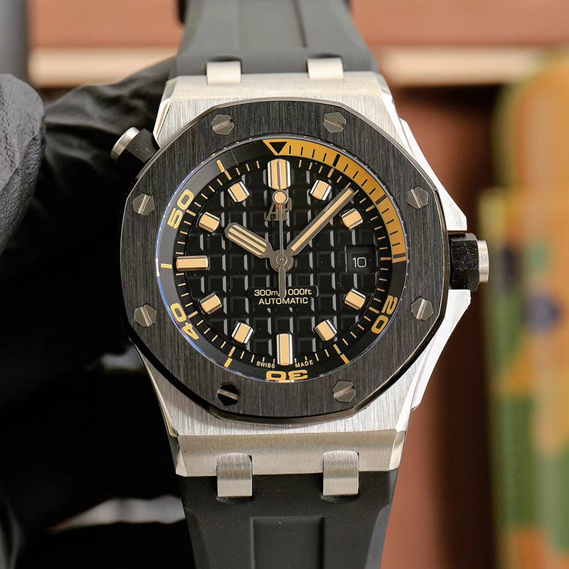 Royal Oak Offshore · 42mm · 15720CN.OO.A002CA.01