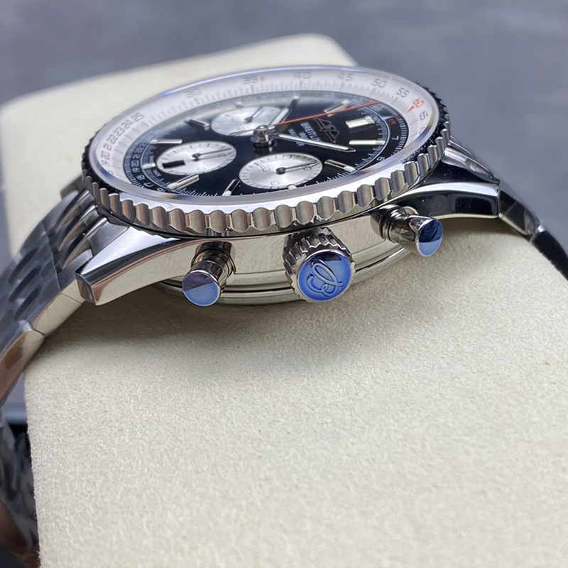 Navitimer · 43mm · AB0138211B1A1