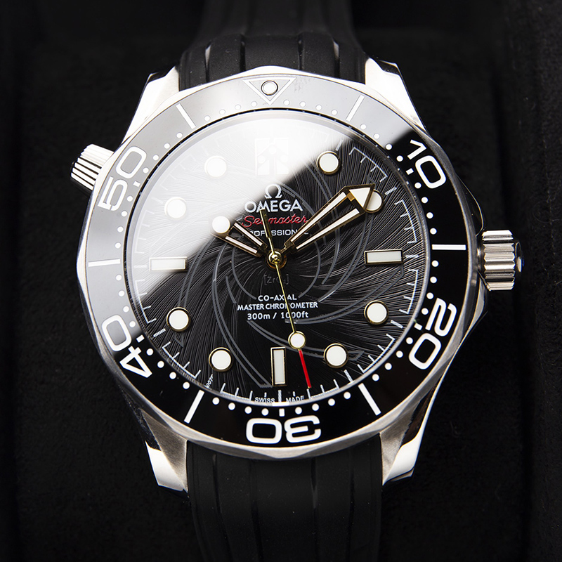 Seamaster "James Bond" Limited Edition · 42mm · 210.22.42.20.01.003