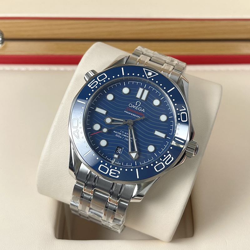 Seamaster · 42mm · 210.30.42.20.03.001