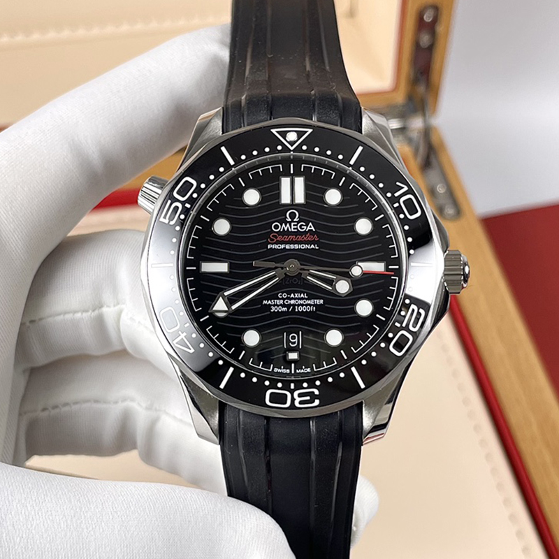 Seamaster · 42mm · 210.32.42.20.01.001