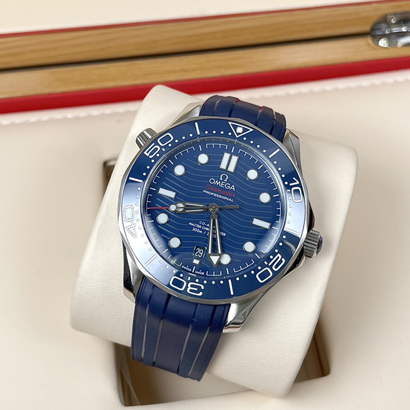 Seamaster · 42mm · 210.32.42.20.03.001