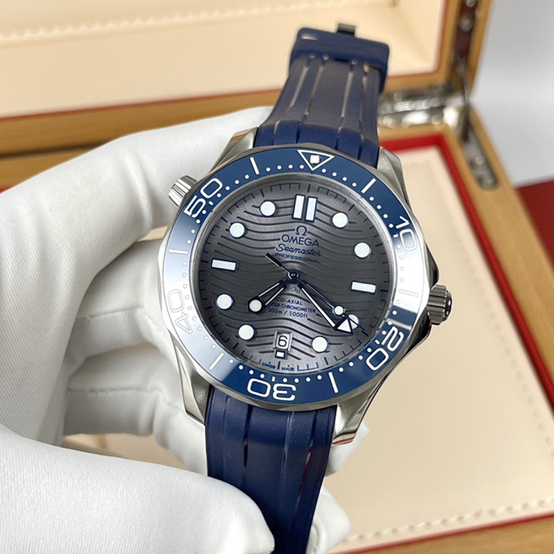 Seamaster · 42mm · 210.32.42.20.06.001