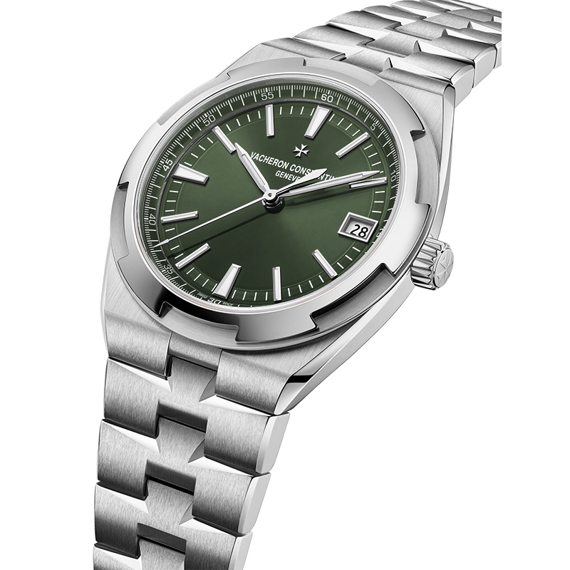  Overseas · 41mm · 4520V-Green